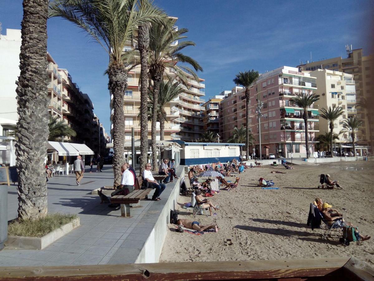 Apartment Only 250M From The Beach Los Locos Torrevieja Luaran gambar